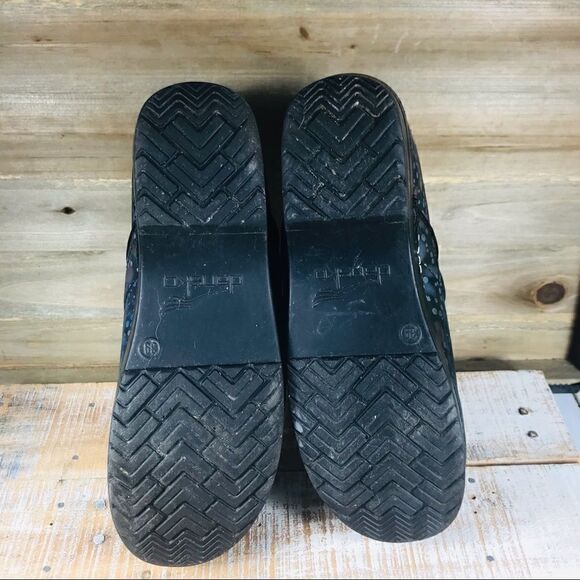 Dansko Multi patterned professional clogs - Picture 5 of 7